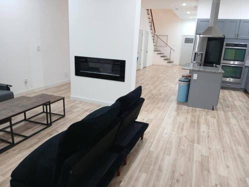 4BR Atlanta Retreat with 2 King Beds WiFi in Peoplestown