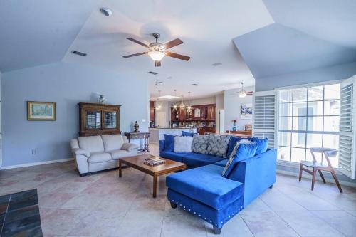 3BR home with private pool 3 mins 2 Riverplace – khách sạn tại Steiner Ranch