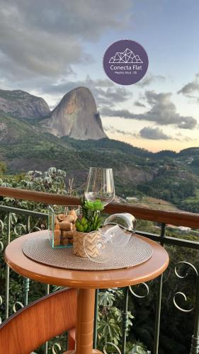Conecta Flats - De frente para Pedra Azul 