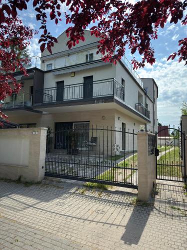 Zamárdi Apartman – khách sạn tại Zamardi
