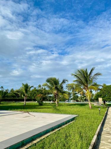 Sun and Sand at Golden Sun Diani – khách sạn tại Tiwi