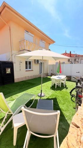 Beach Nature Base Floor Garden apartment