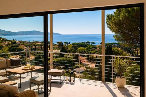 Villa contemporaine avec vue mer panoramique