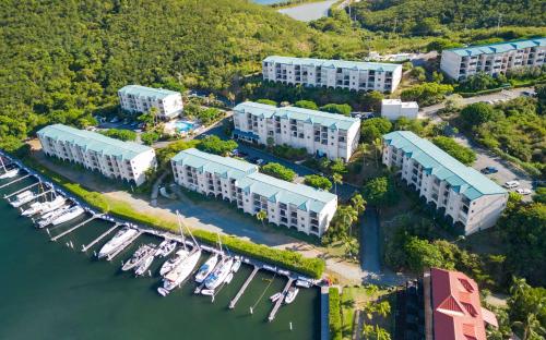 外觀, Sapphire Beach Escape - Walk to Beach - HGTV in 雷德胡克