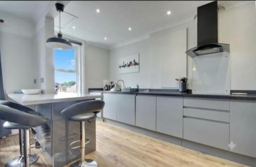 Lennox Lodge 2