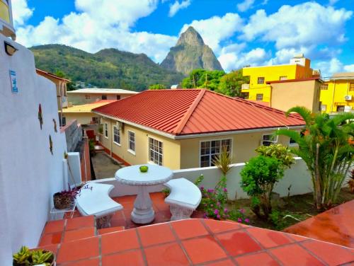 The Suite Spot Apartment - Private Paradise Stay in โซเฟรียร์