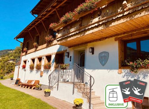 ALM SEASONS PREMIUM CHALET - ganzes Chalet – khách sạn tại Vorderglemm