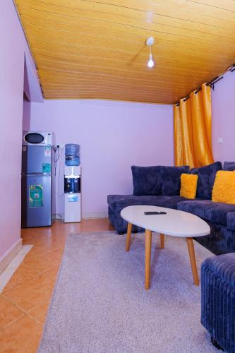 Laverone Studio bnb Thika in Thika