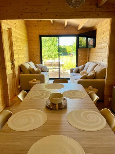 DOMAINE DES GALLINACES CHALET COUCOU - bord d'étang 4-6 personnes (DOMAINE DES GALLINACES CHALET COUCOU - bord d'etang 4-6 personnes) in Marigny-les-Reullee