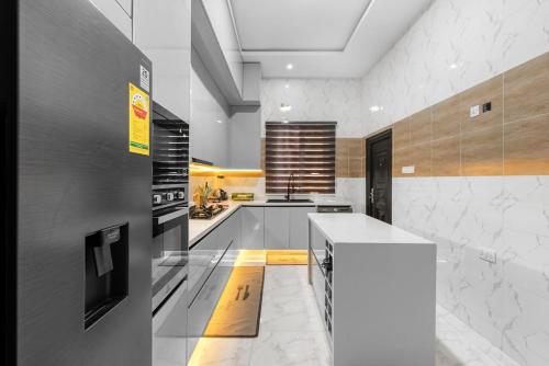 3-Bedroom Terrace Duplex 24 7 Power Supply - image 2