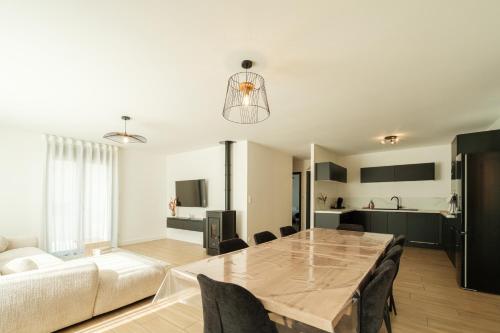 Villa contemporaine 4 chambres avec terrasse Jura