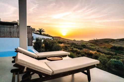 Thimari Lodge, Fira