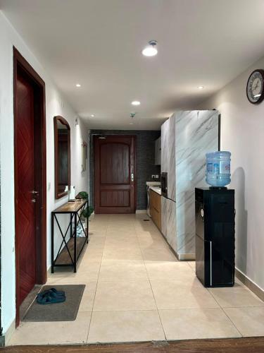 Exclusive Serviced Apartments at Goldcrest Mall and Residency DHA Phase 4 by Nirvana Nests - image 3
