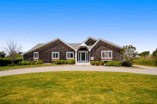 Meadow Beauty in Westhampton Beach (NY)