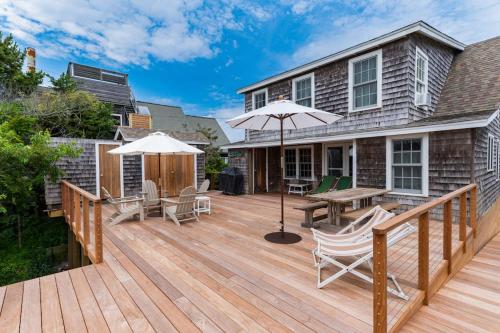 Seaside Escape on Huron in Ocean Bay Park (NY)