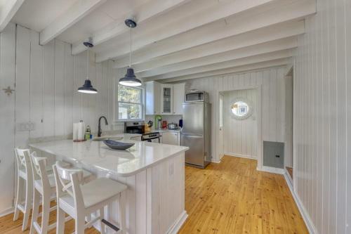 The Surfcomber Unit 3 in Ocean Bay Park (NY)
