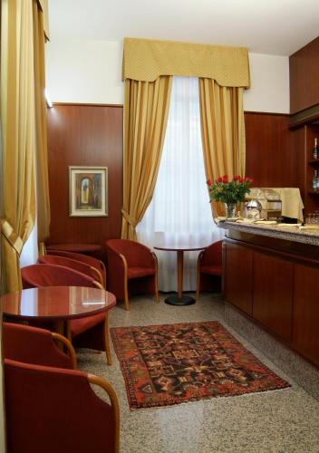 Hotel Residence - image 9