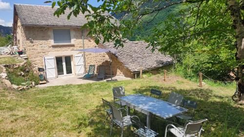 Dārzs, Gîte au cœur des Gorges du Tarn (Gite au cœur des Gorges du Tarn) in Les Vignes (Languedoc-Roussillon)