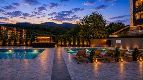 Úszómedence, Premier Luxury Mountain Resort in Bansko