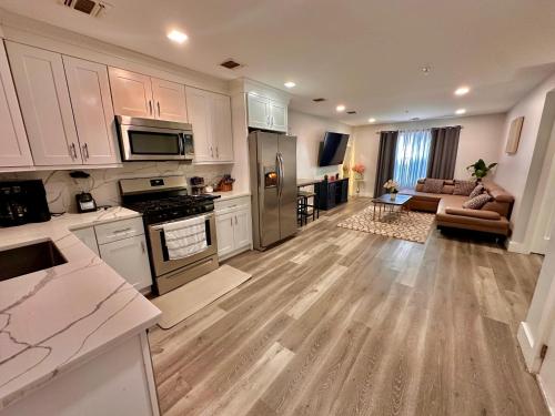 The Cozy Suite - 1BR with Free Parking in Paterson, USA
