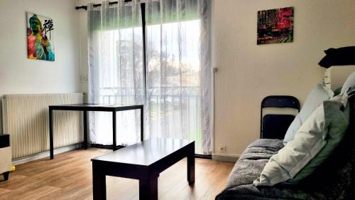 studio tout équipé, 1er étage, environs très calmes - Location saisonnière - Talence