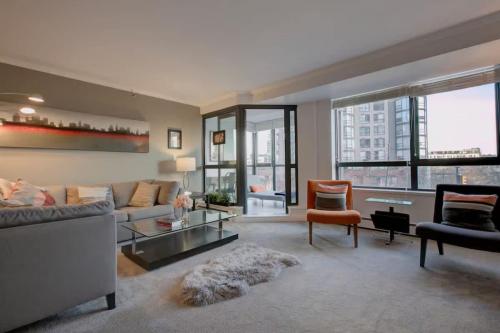 Modern Downtown Vancouver Condo 2BR Pool & Hot Tub – khách sạn tại Thị Trấn Yale
