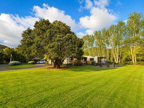 Coro Lodge - Sleeps 18 - 7BR - 5 ensuites in Preece Point