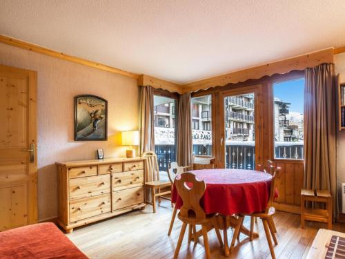 Appartement ski aux pieds, parking - 4 à 6 pers. - FR-1-518-189