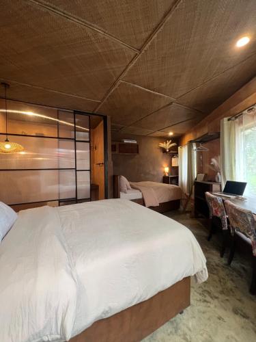 Kundiman Siargao, General Luna Room Type - Family Room with Private Bathroom