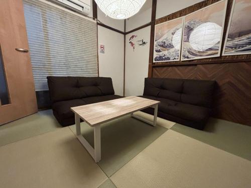 弥生町1丁目戸建, Токио