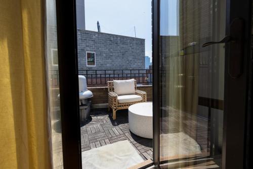 809 Midtown Apartments - image 3