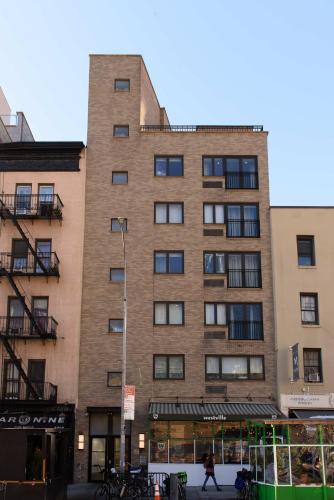 809 Midtown Apartments - main image