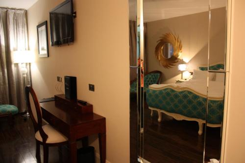 The Talbot Hotel - image 12