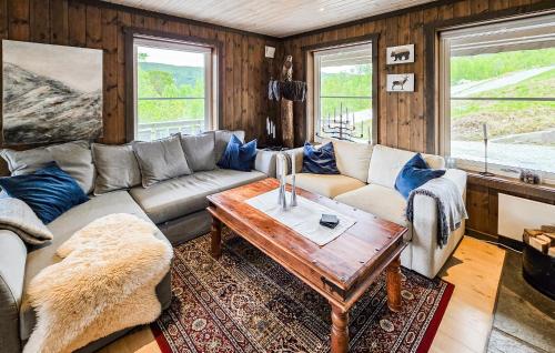 Amazing Home In Hovet With Sauna in Skoro