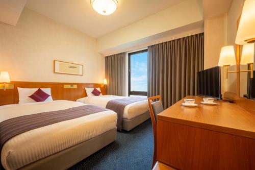 2 twin beds