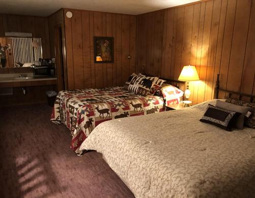 Bambi Motel - image 6