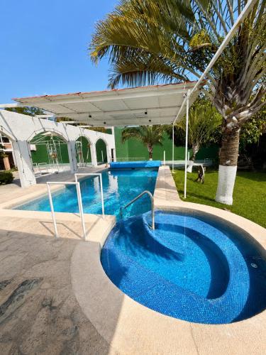 Peldbaseins, Quinta for Events and Stays in Vista Contenta in Ixtlahuacán De Los Membrillos