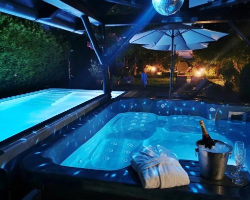 . Dura Guesthouse, Garden Wellness Retreat near the Tisza River