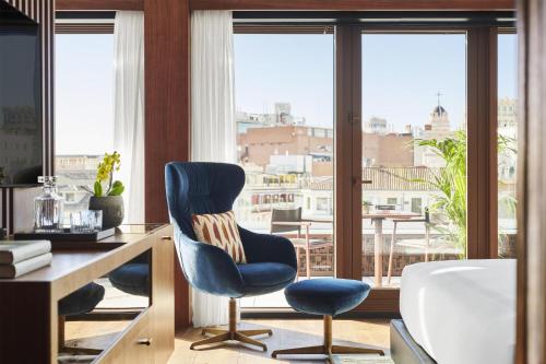 Thompson Madrid by Hyatt - image 8
