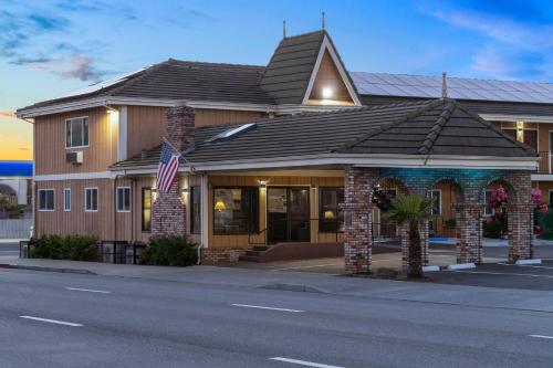 Zunanjost, Ramada Bayside Inn & Suites Eureka in Eureka (CA)