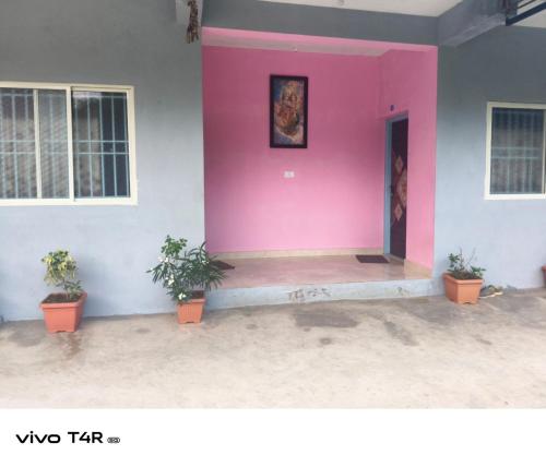 Shreshta lodging in Balehonnur