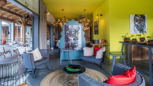 Restaurant, French Coco in La Trinite