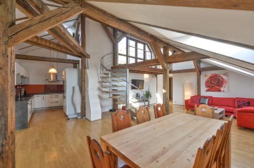 Amazing Charles Bridge Apartment - Prague