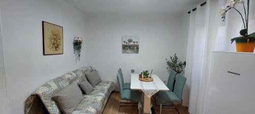 Apartment Grapevine – khách sạn tại Kornic