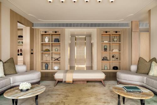Suite, park view