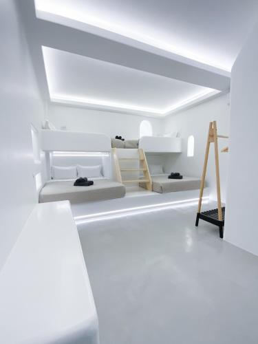 Brand-New Room in the Heart of Chora