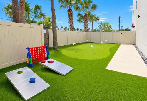 Holiday Inn Express & Suites Tampa Stadium - Airport Area, an IHG Hotel in Tampa, USA