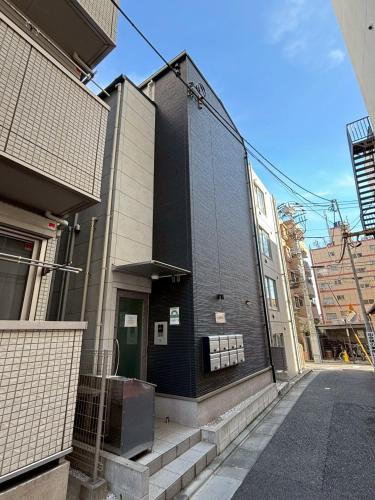 Studio G2 4