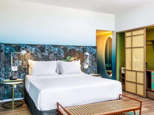 Mercure Rio Boutique Hotel Copacabana Room Type - Deluxe Queen Room with Partial Sea View