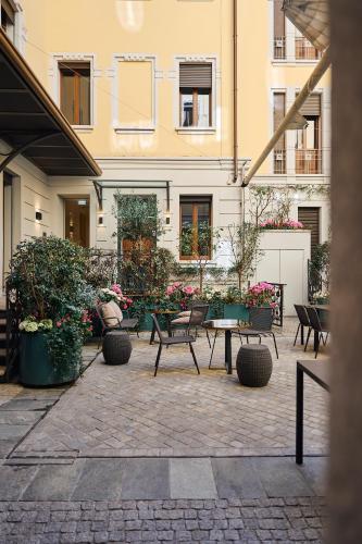 Ariosto Living